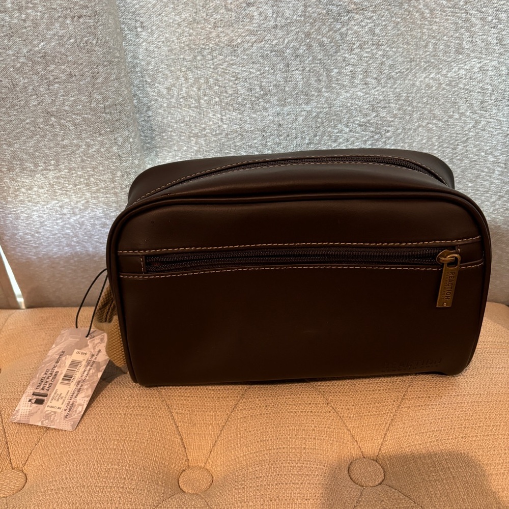 Kenneth Cole reaction brown leather travel bag NWT
